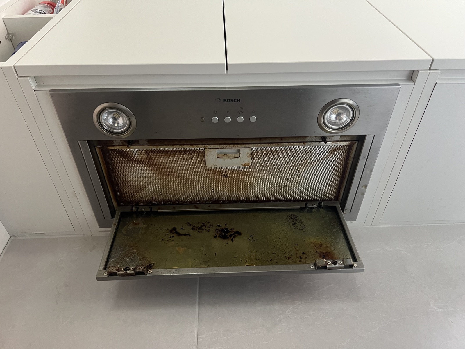 Rangehood Cleaning - Before